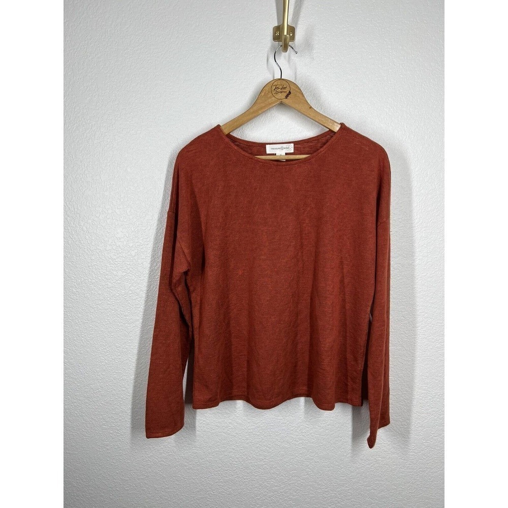 Treasure & Bond Structured Knit Top